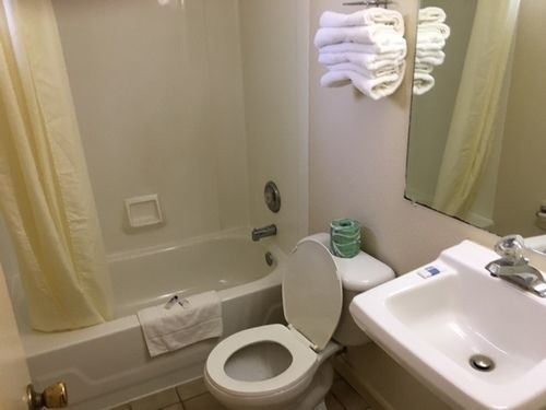 Colonade Motel East Windsor Kültér fotó